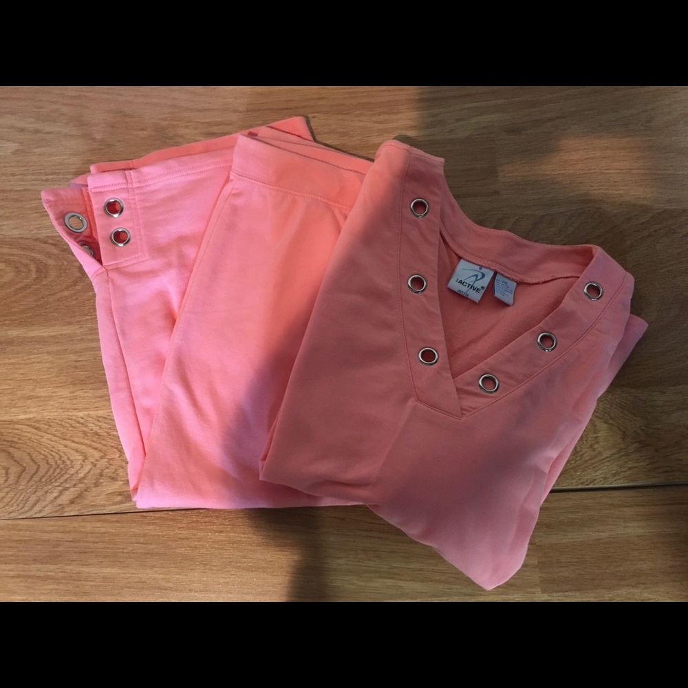 IActive Womens Summer Pantsuit Size Petite Large/XL Set (See Measurements)